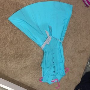 Blue dress size 0 in juniors.